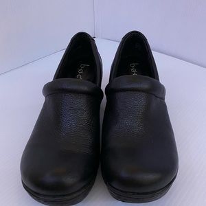 Women’s BOC clogs size 7.5 - BB